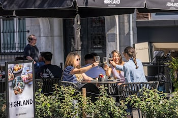 mister highland hotel