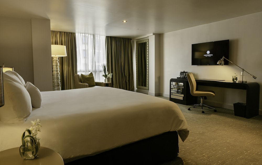 renaissance panama city hotel