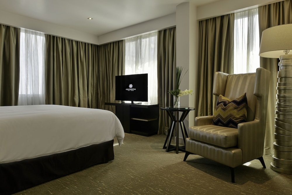 renaissance panama city hotel