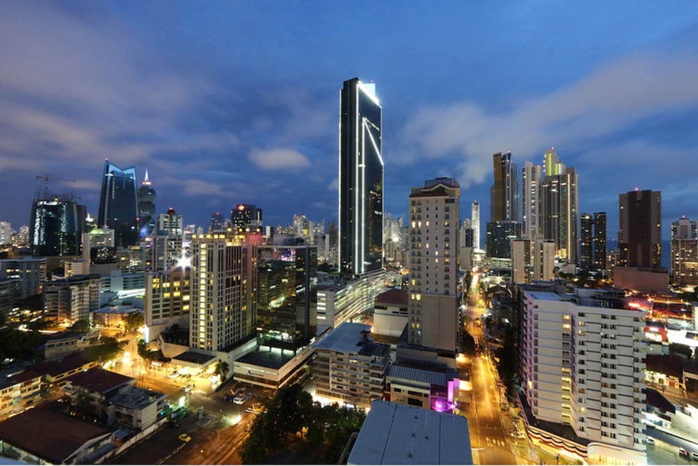 renaissance panama city hotel