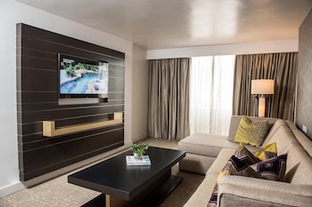 renaissance panama city hotel