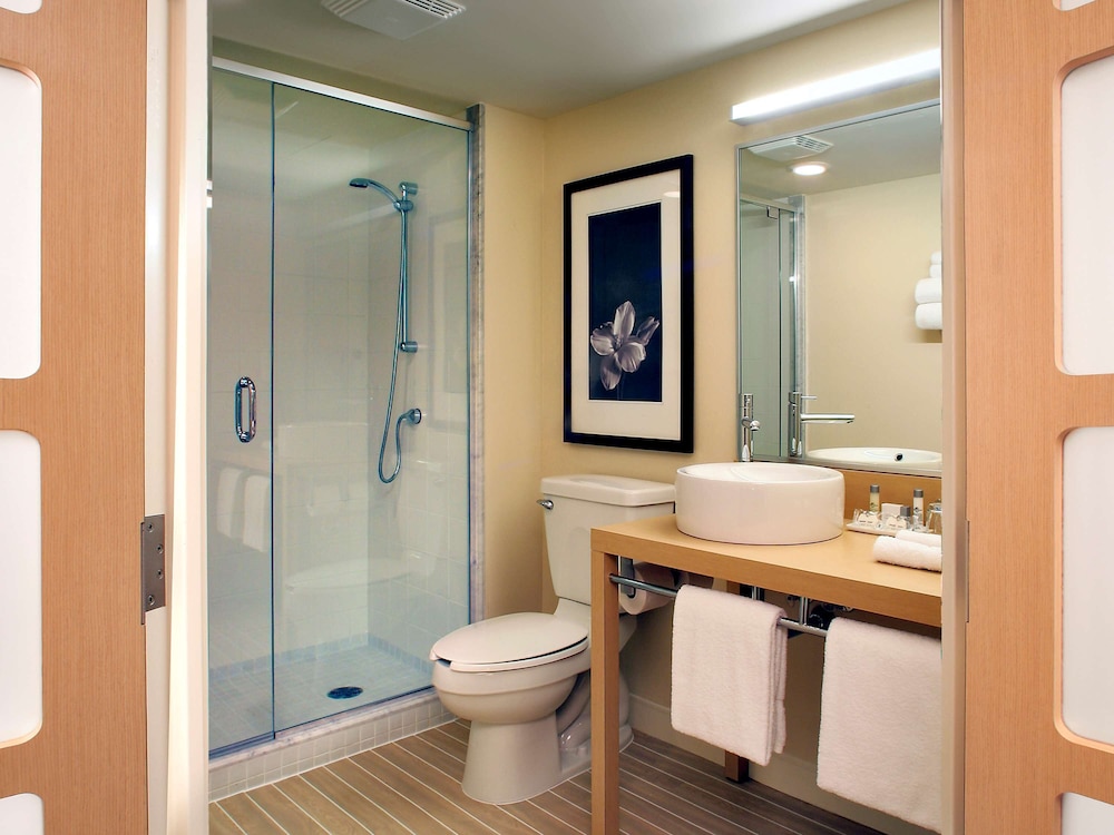 novotel montreal aeroport