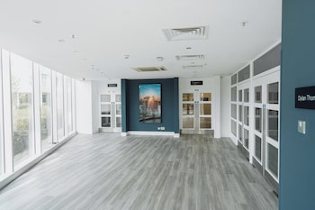 voco st davids cardiff an ihg hotel