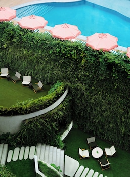 the standard singapore