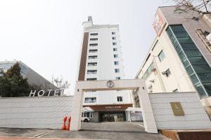el tower hotel