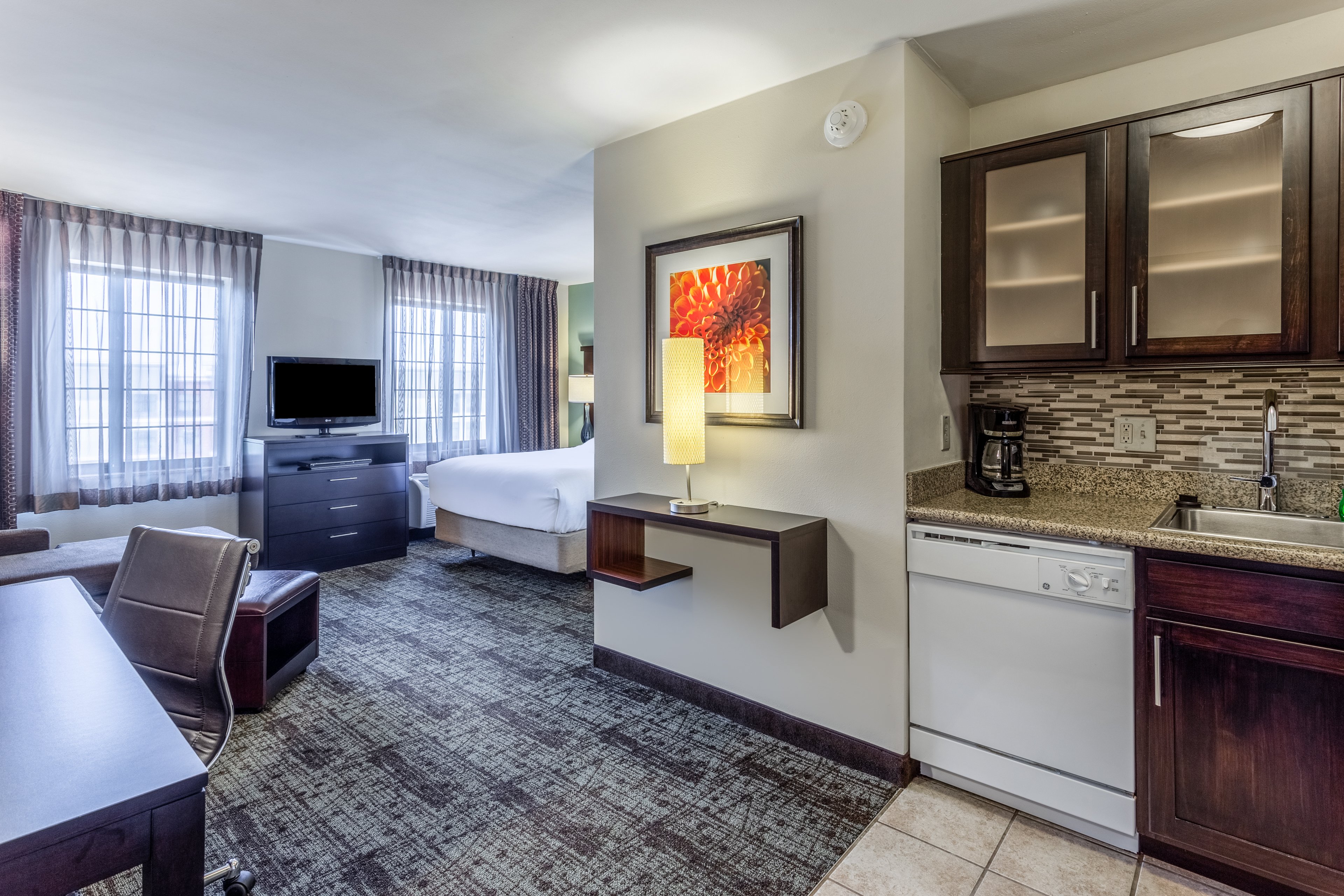 staybridge suites davenport by ihg