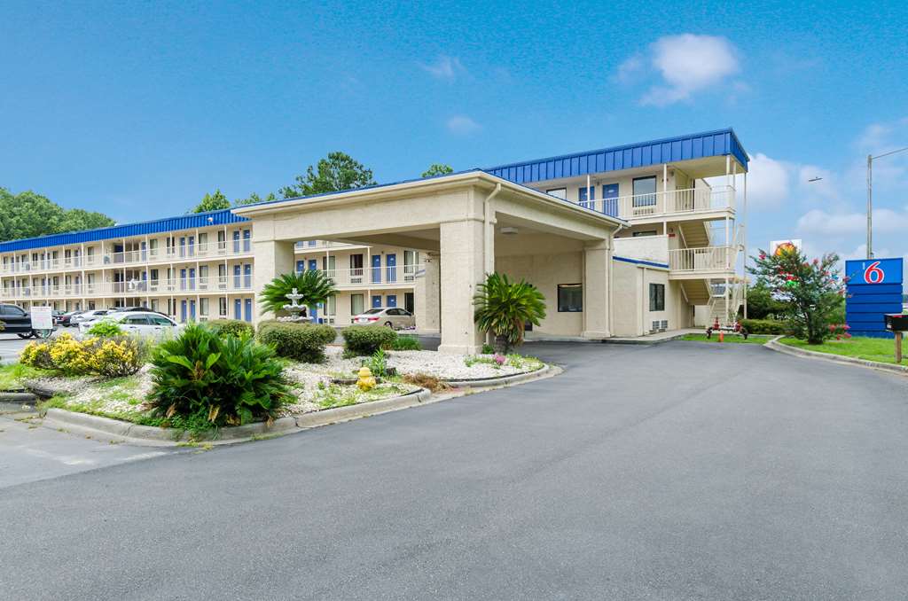 motel 6 pooler ga savannah airport