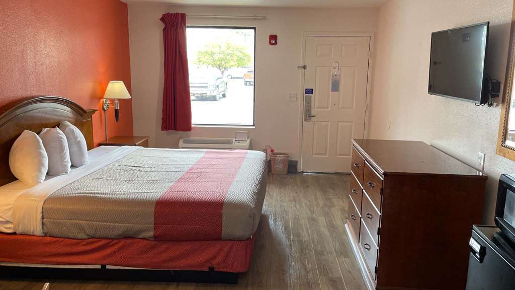 motel 6 pooler ga savannah airport