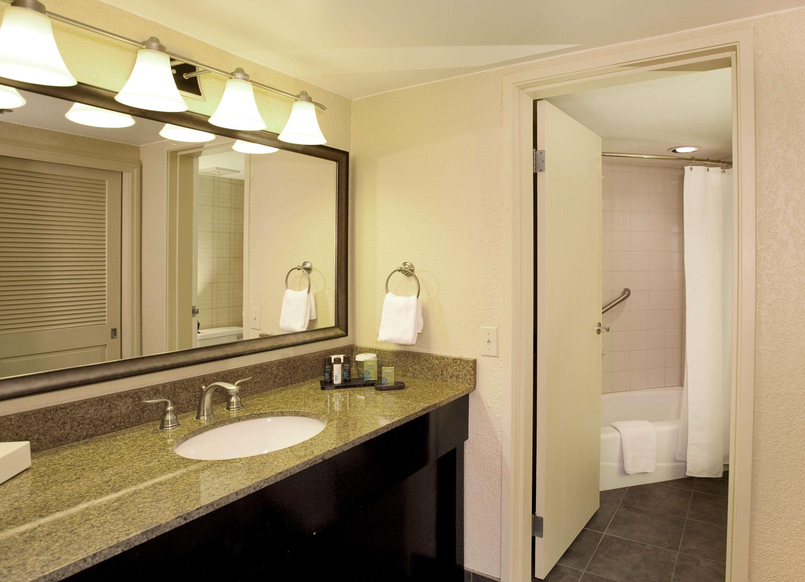 embassy suites by hilton deerfield beach resort and spa