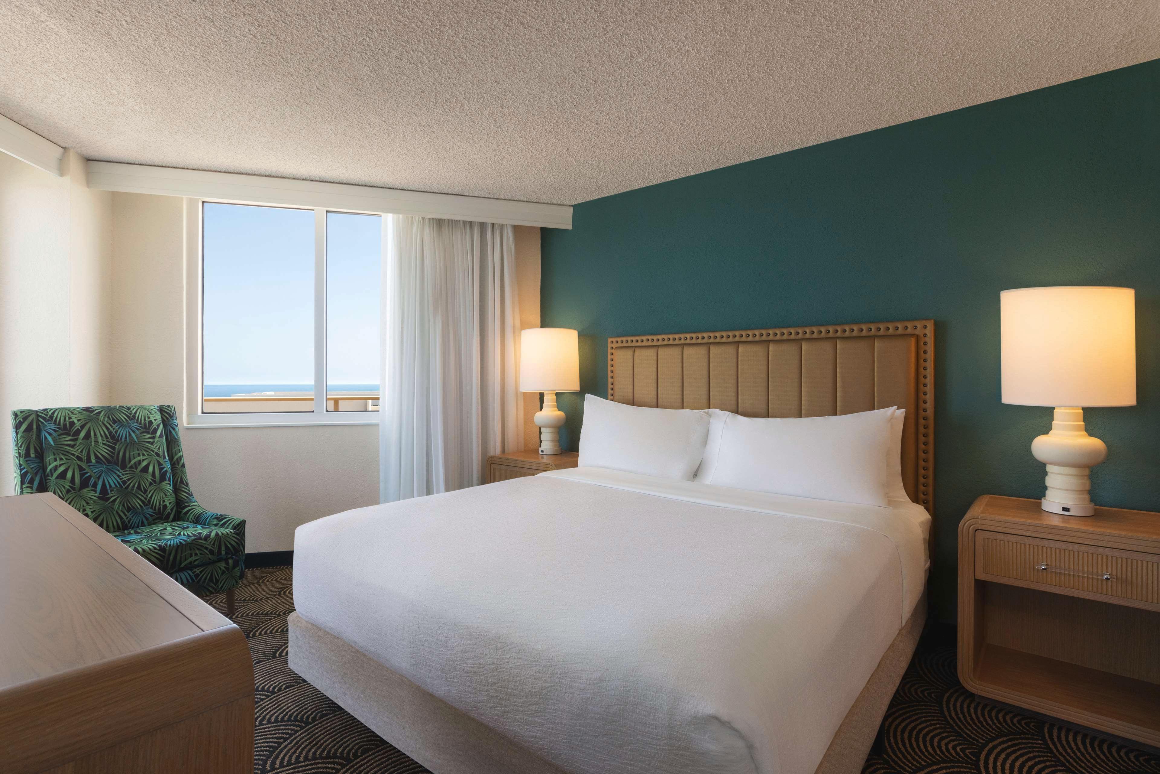 embassy suites by hilton deerfield beach resort and spa
