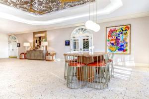 embassy suites by hilton deerfield beach resort and spa