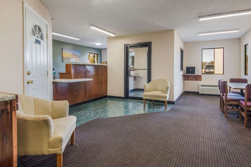 rodeway inn and suites