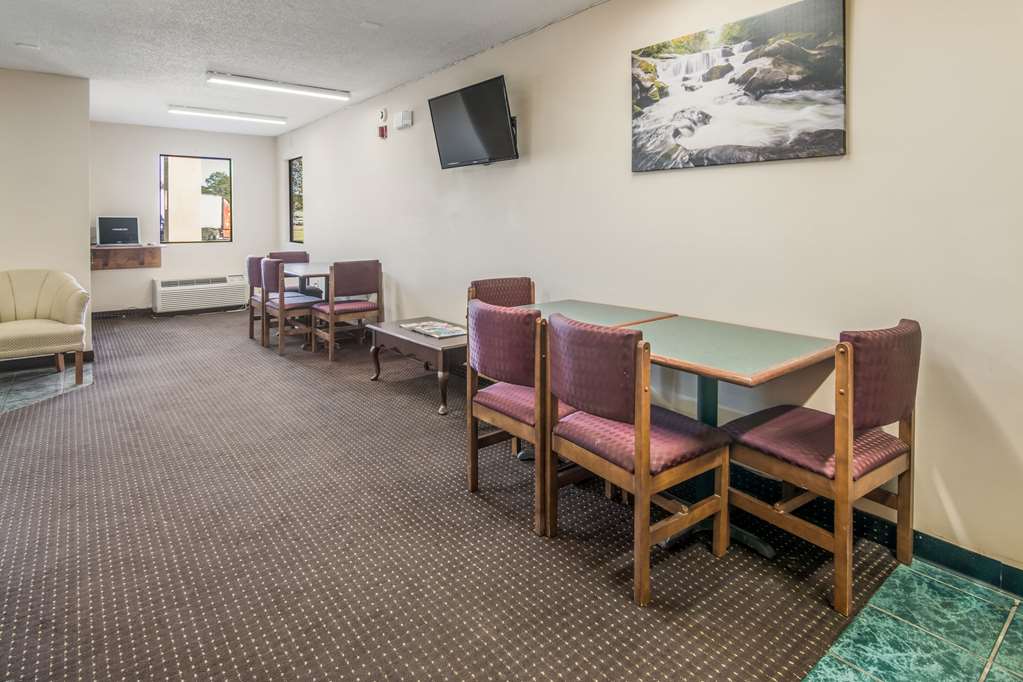 rodeway inn and suites