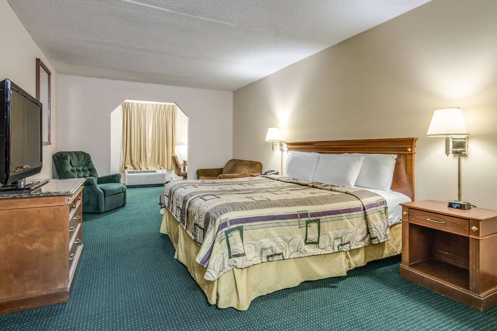 rodeway inn and suites