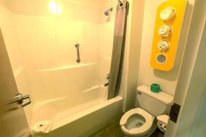 Motel 6 Longview, Tx - North,Texas>>Longview,2 star