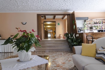 hotel la rosa del tirreno
