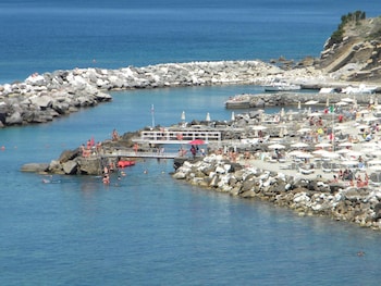 hotel la rosa del tirreno