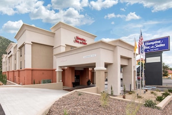 hampton inn and suites ruidoso downs