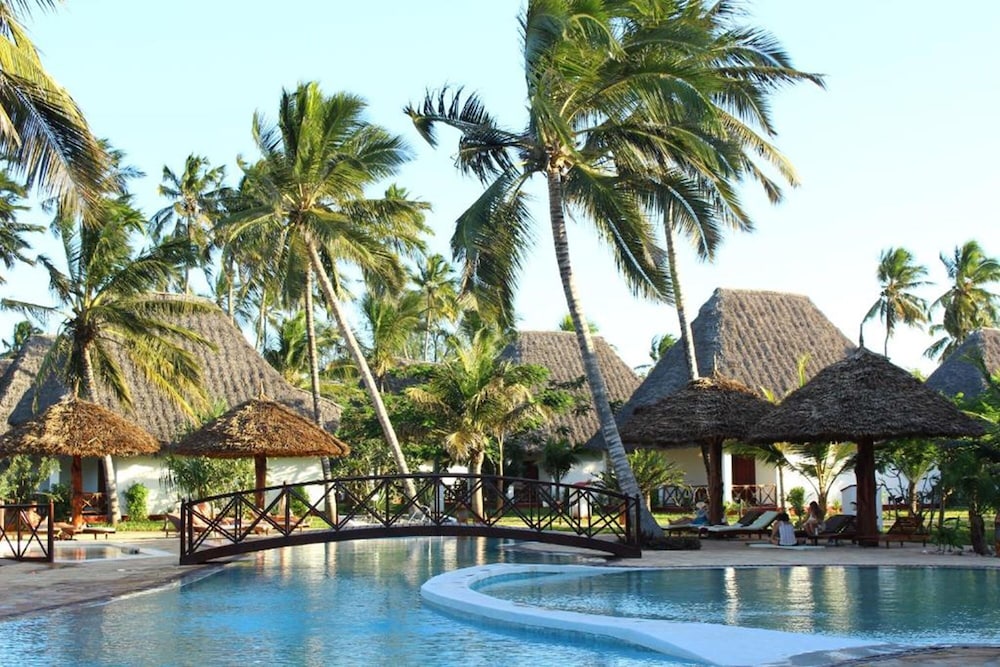 jaz adonia beach resort