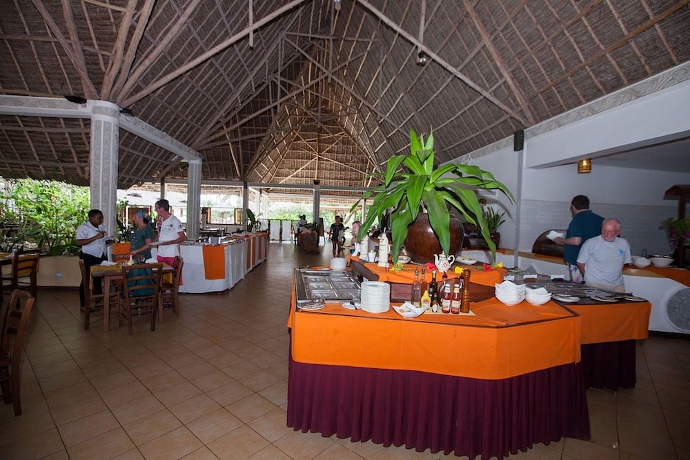 jaz adonia beach resort