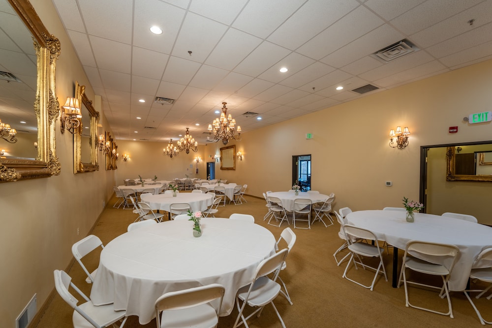 silverland inn and suites