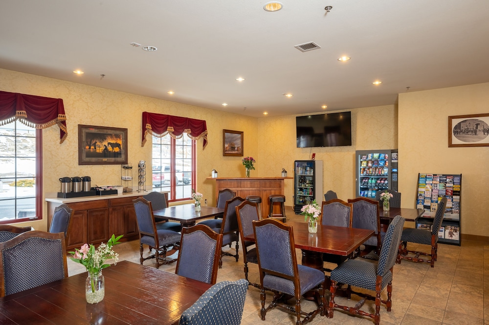 silverland inn and suites
