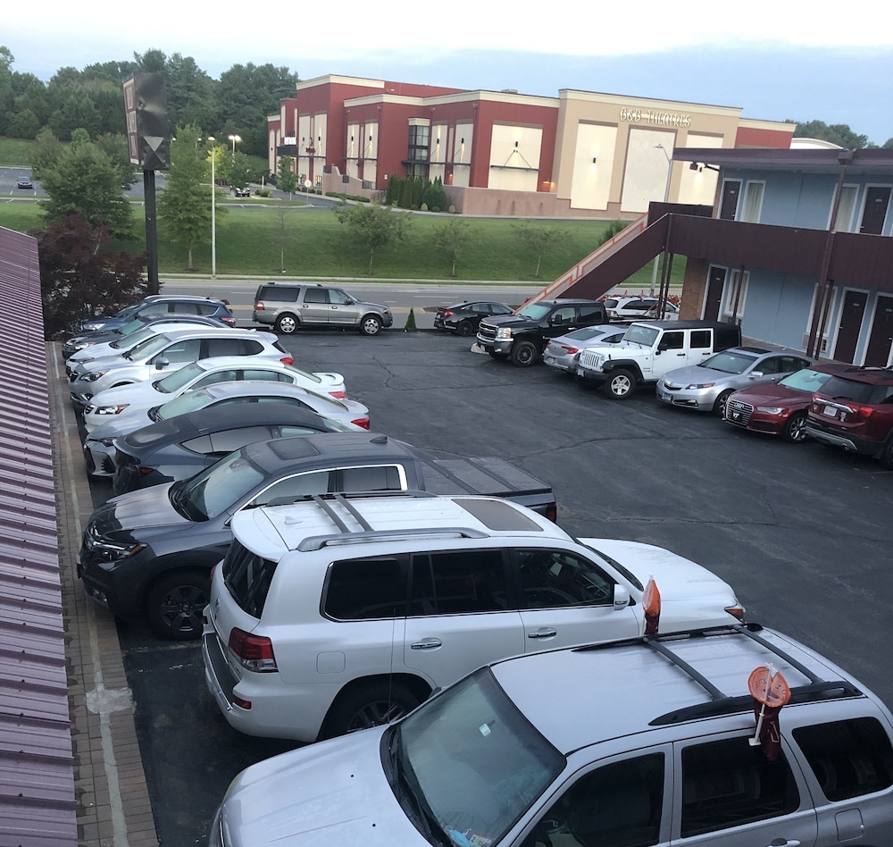 red carpet inn blacksburg