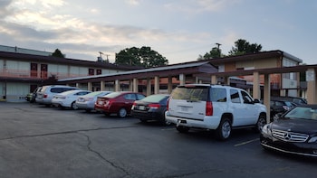 red carpet inn blacksburg