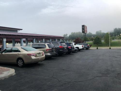 Red Carpet Inn Blacksburg,Roanoke>>Blacksburg,2 star