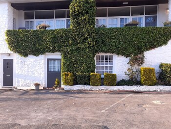 Feathers Hotel, Bar And Restaurant,,5 star