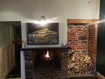 feathers hotel bar and restaurant