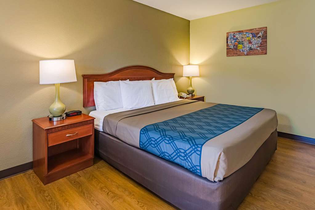 econo lodge lexington downtown near i 81