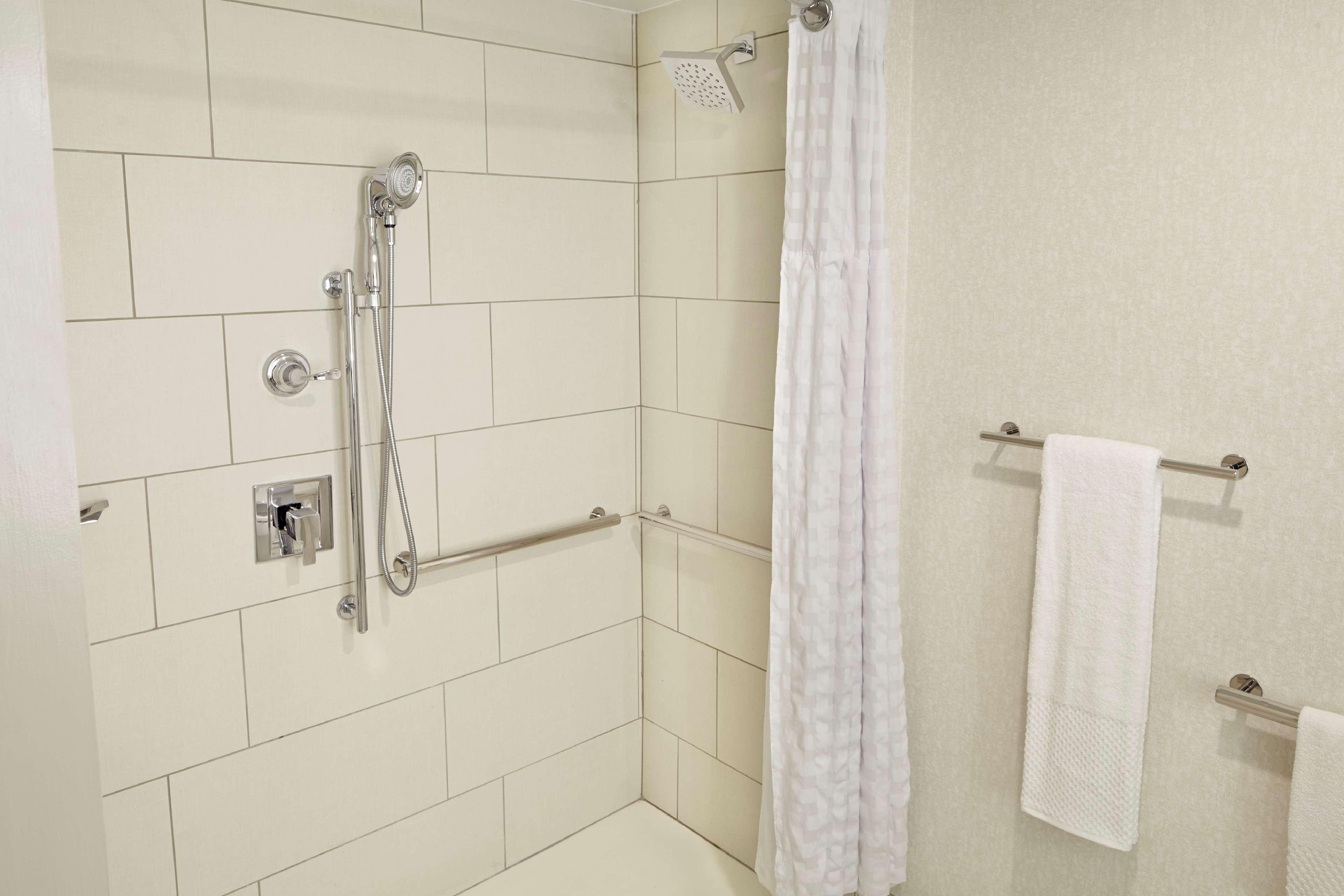 embassy suites by hilton atlanta galleria