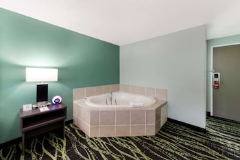 baymont by wyndham liberty mo