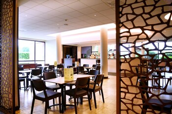 Logis Lyon Est,A42 Sortie N 5,4 star