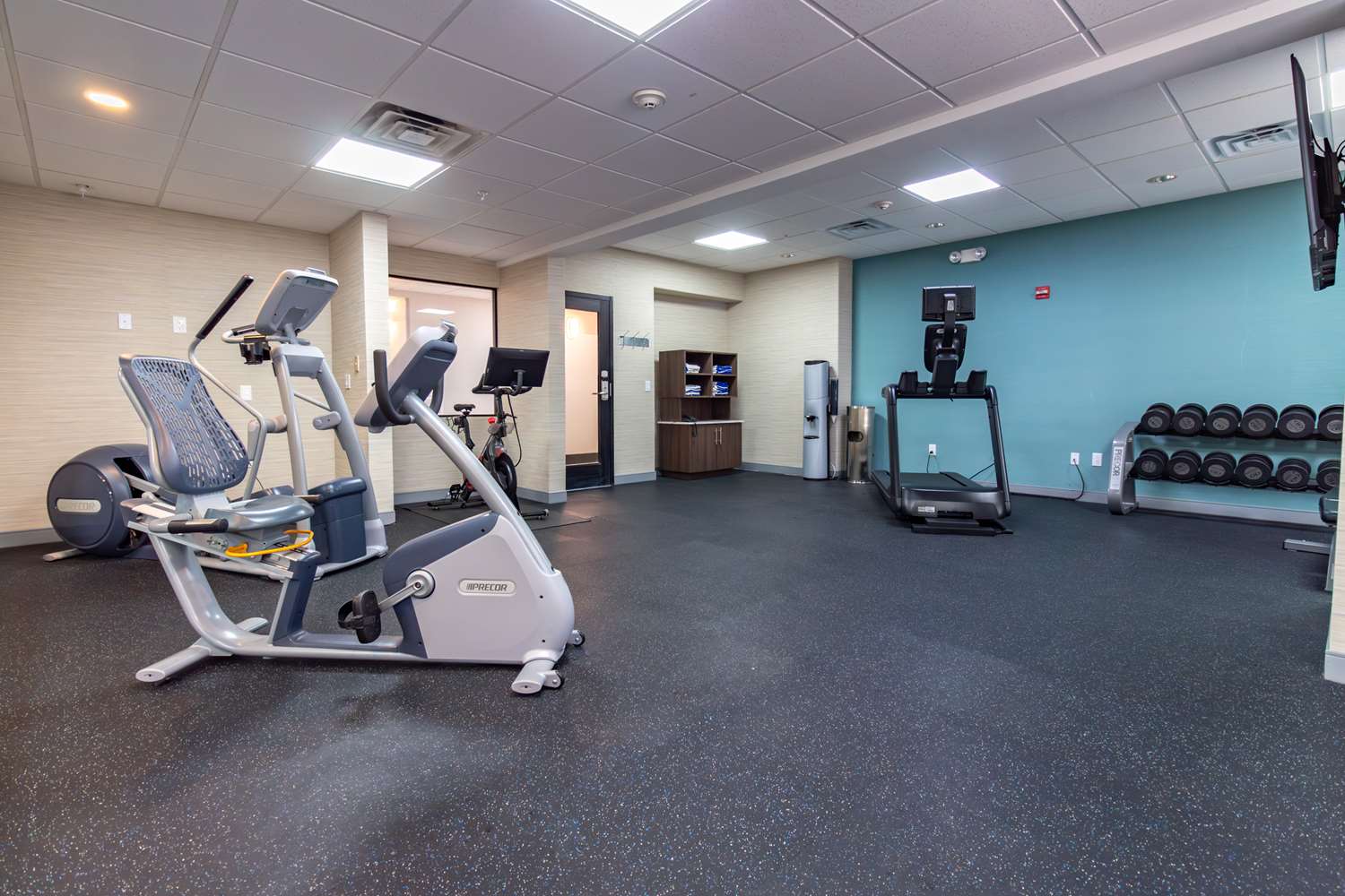 hampton inn and suites denton