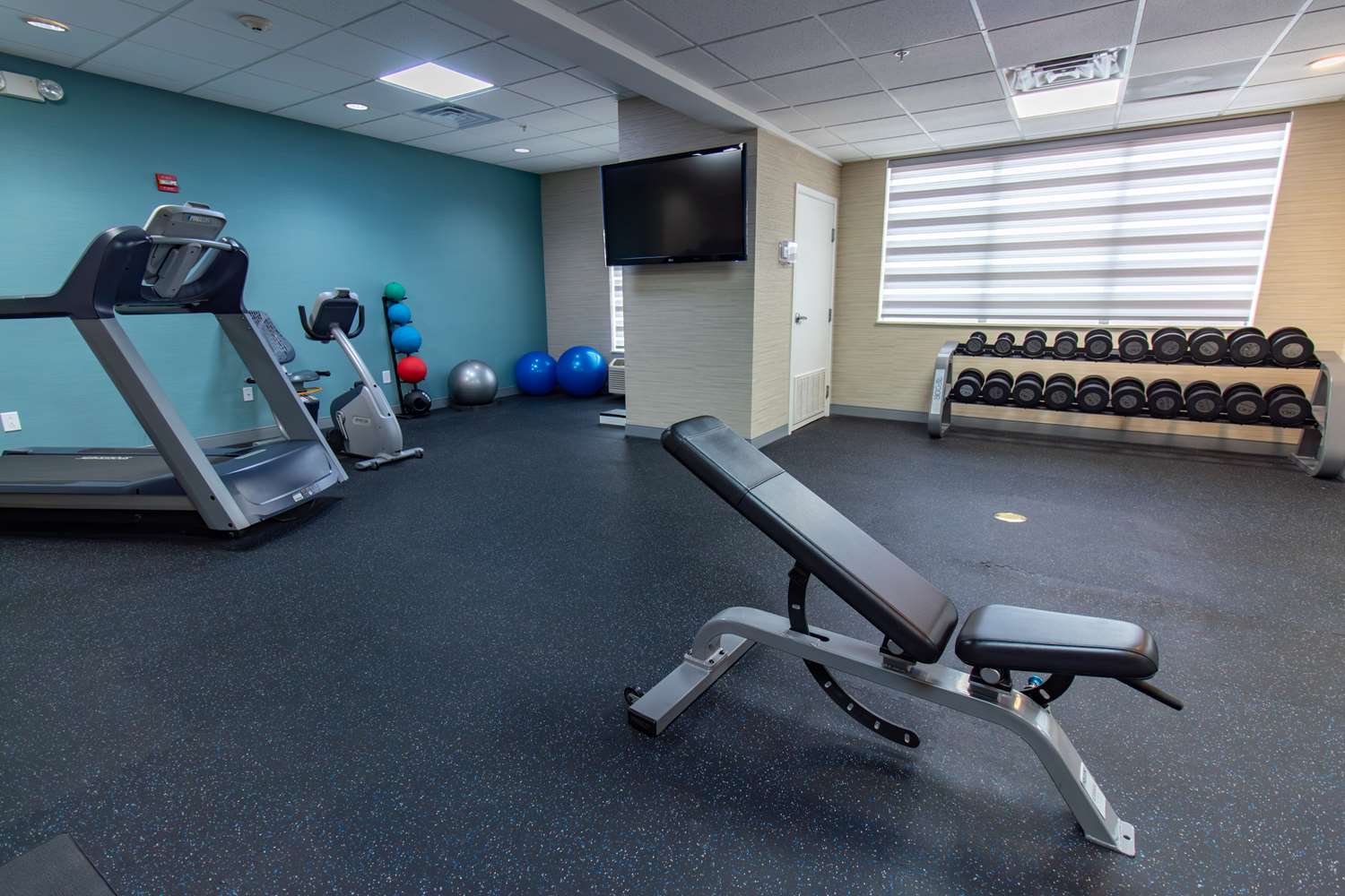 hampton inn and suites denton