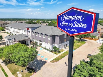 hampton inn and suites denton