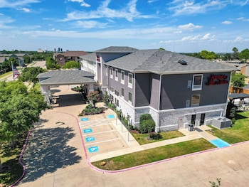 hampton inn and suites denton