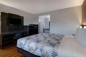 motel 6 buttonwillow ca central