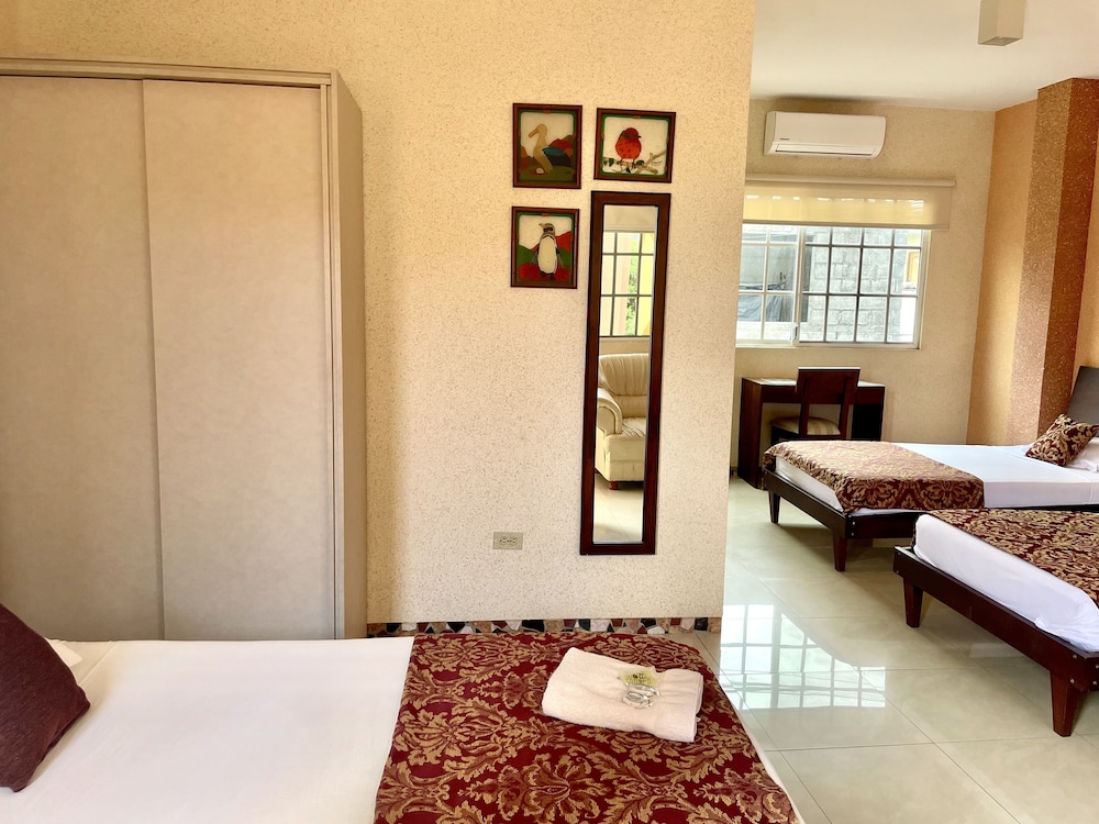 hotel katarma galapagos