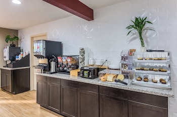 red roof inn williamsburg