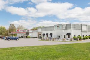 clarion inn des moines airport