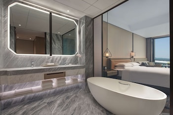 hyatt regency hangzhou international airport