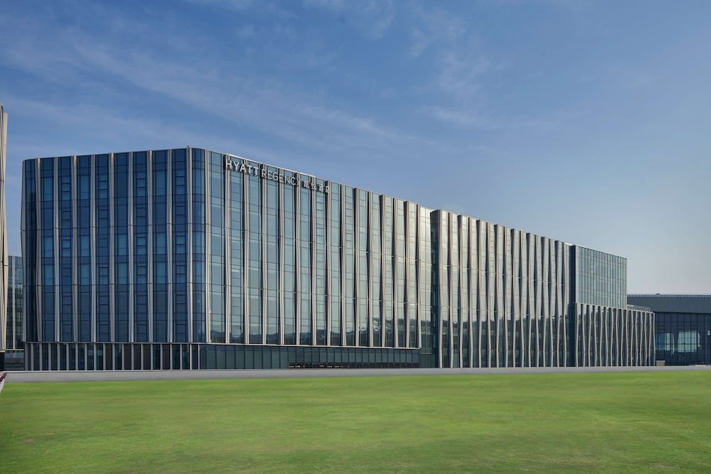 hyatt regency hangzhou international airport