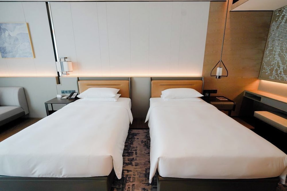hyatt regency hangzhou international airport