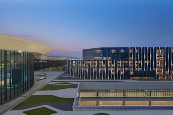 hyatt regency hangzhou international airport