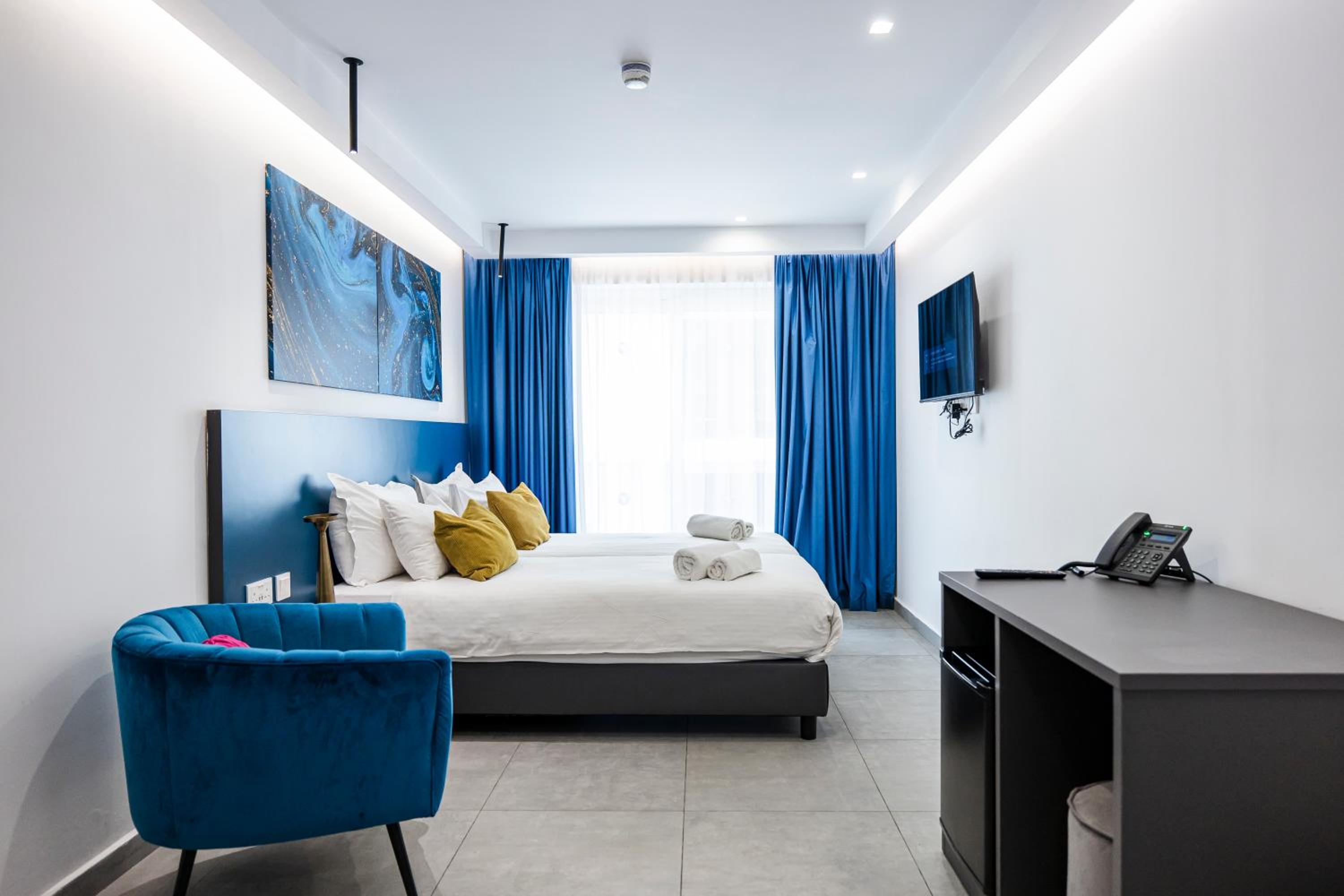 flamingo hotel malta