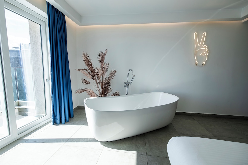 flamingo hotel malta