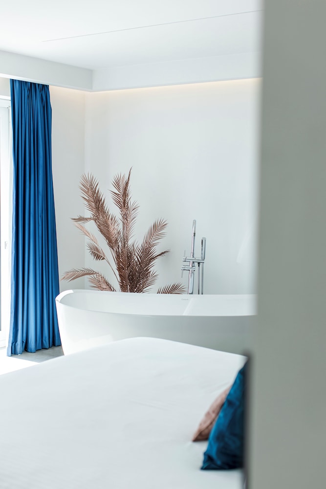 flamingo hotel malta